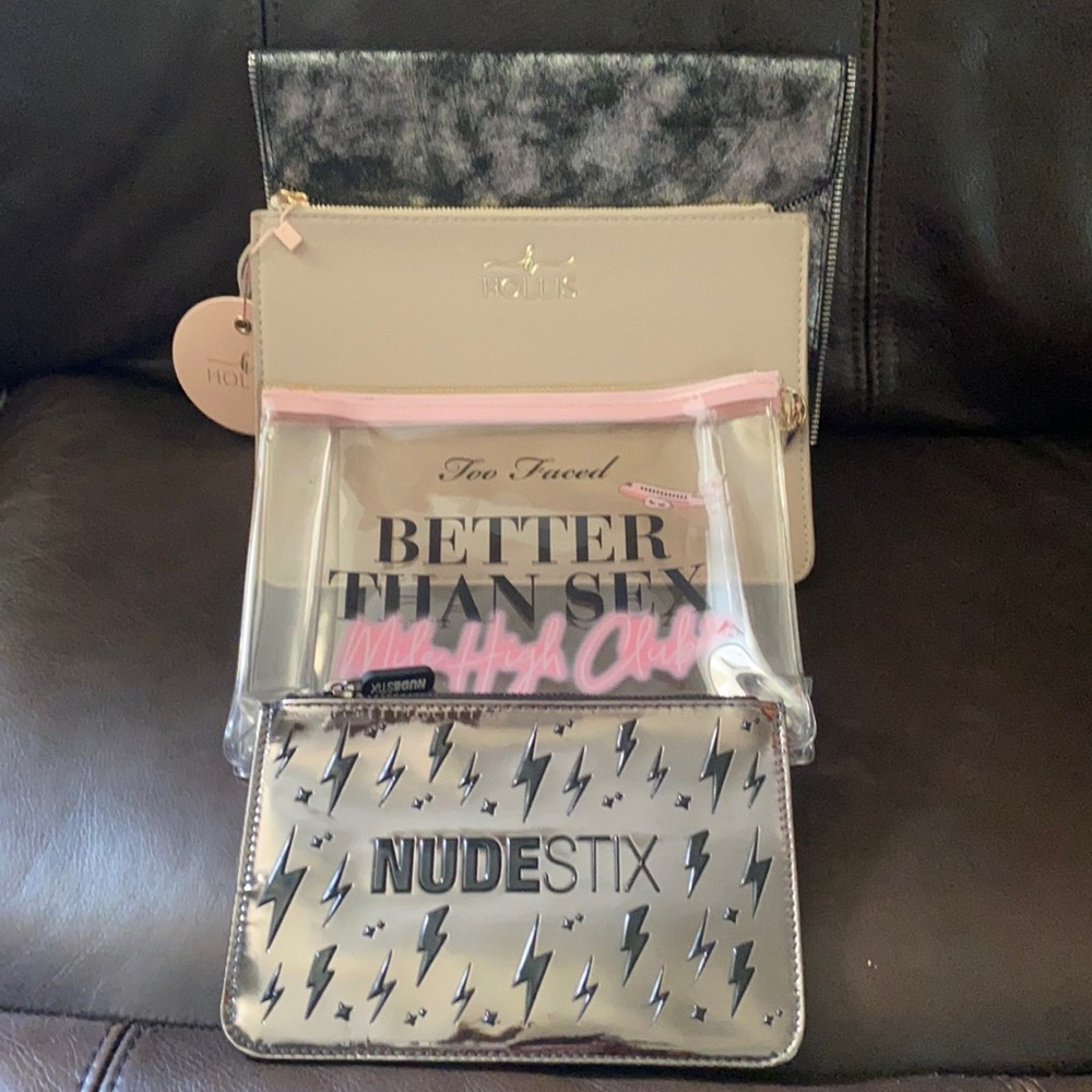 Cosmetic bags
